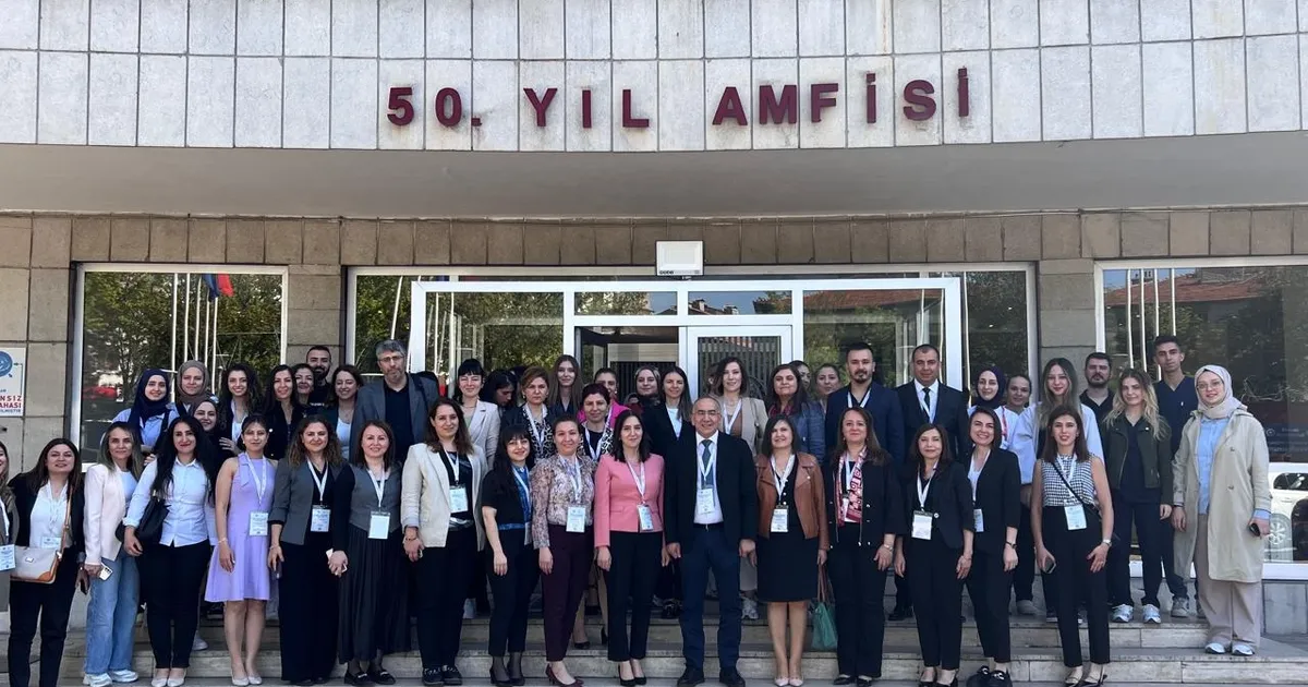 ankarada-ankara-cocuk-acil-ve-cocuk-yogun-bakim-hemsireligi-sempozyumu-gerceklestirildi-Sk5jV4iz.webp